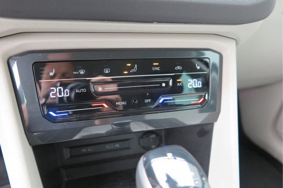 Volkswagen Tiguan 1.4 TSI eHybrid Elegance 245pk DSG ,Led matrix,Virtual cockpit,Trekhaak,Stoelverwarming, Led, DAB+ , PDC, LMV Stuurwiel verwarmd, Carplay etc .