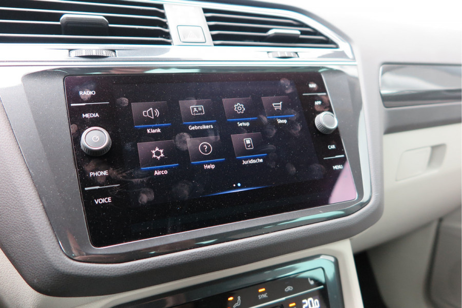 Volkswagen Tiguan 1.4 TSI eHybrid Elegance 245pk DSG ,Led matrix,Virtual cockpit,Trekhaak,Stoelverwarming, Led, DAB+ , PDC, LMV Stuurwiel verwarmd, Carplay etc .