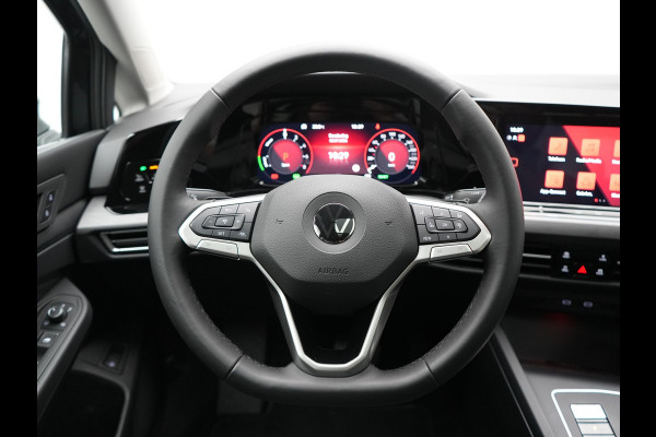 Volkswagen Golf 1.4 eHybrid Style PHEV 204pk Dealer O.H. | Trekhaak Af Fabriek | Panodak | Adaptive Cruise | Camera | IQ Light | Alcantara Sportstoelen Memory & Massage | Sfeerverlichting | Apple Carplay | Stoelen & Stuur Verwarmd | Blis | Keyless  | Plug In Hybrid |