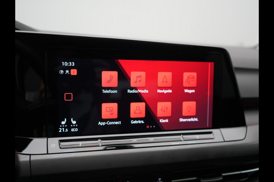 Volkswagen Golf 1.4 eHybrid Style PHEV 204pk Dealer O.H. | Trekhaak Af Fabriek | Panodak | Adaptive Cruise | Camera | IQ Light | Alcantara Sportstoelen Memory & Massage | Sfeerverlichting | Apple Carplay | Stoelen & Stuur Verwarmd | Blis | Keyless  | Plug In Hybrid |