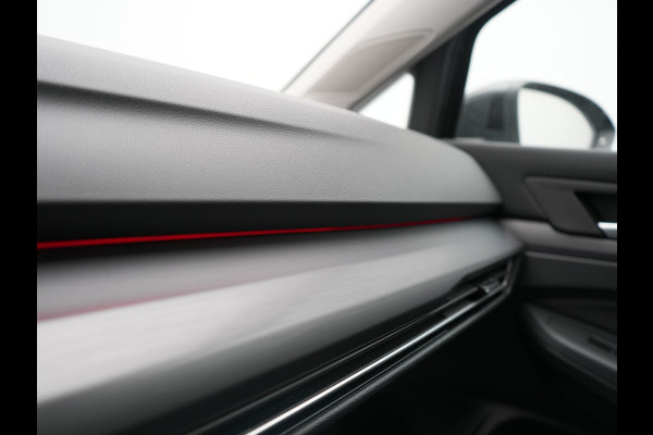 Volkswagen Golf 1.4 eHybrid Style PHEV 204pk Dealer O.H. | Trekhaak Af Fabriek | Panodak | Adaptive Cruise | Camera | IQ Light | Alcantara Sportstoelen Memory & Massage | Sfeerverlichting | Apple Carplay | Stoelen & Stuur Verwarmd | Blis | Keyless  | Plug In Hybrid |