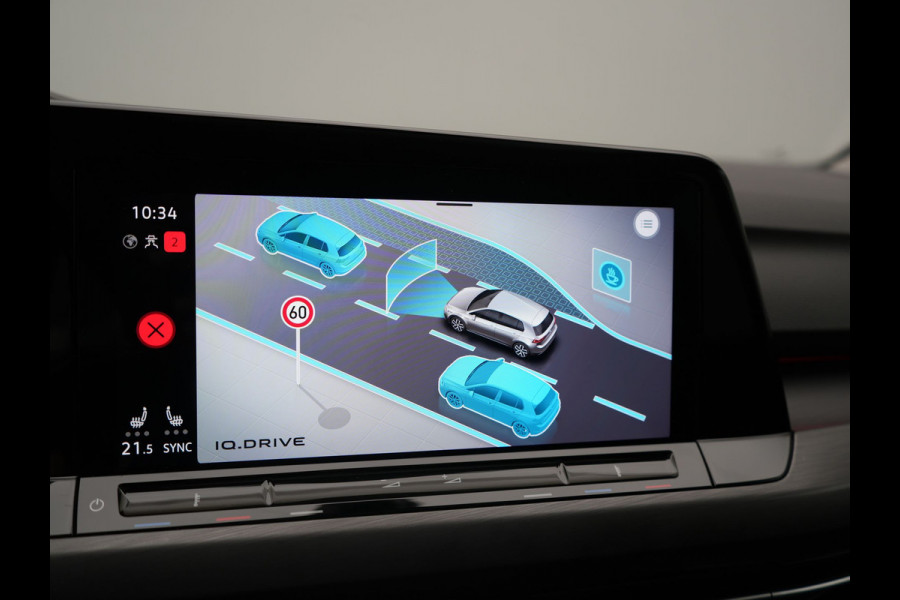 Volkswagen Golf 1.4 eHybrid Style PHEV 204pk Dealer O.H. | Trekhaak Af Fabriek | Panodak | Adaptive Cruise | Camera | IQ Light | Alcantara Sportstoelen Memory & Massage | Sfeerverlichting | Apple Carplay | Stoelen & Stuur Verwarmd | Blis | Keyless  | Plug In Hybrid |
