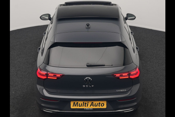 Volkswagen Golf 1.4 eHybrid Style PHEV 204pk Dealer O.H. | Trekhaak Af Fabriek | Panodak | Adaptive Cruise | Camera | IQ Light | Alcantara Sportstoelen Memory & Massage | Sfeerverlichting | Apple Carplay | Stoelen & Stuur Verwarmd | Blis | Keyless  | Plug In Hybrid |