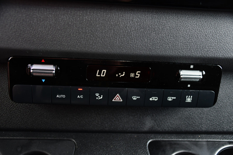 Mercedes-Benz Sprinter 319 3.0 CDI L2H2 DC Black Edition MARGE! Adaptieve Cruise, Camera, LED, Carplay, Standkachel, 10,5'' Mbux, Automaat, 3500kg Trekhaak, Uniek!