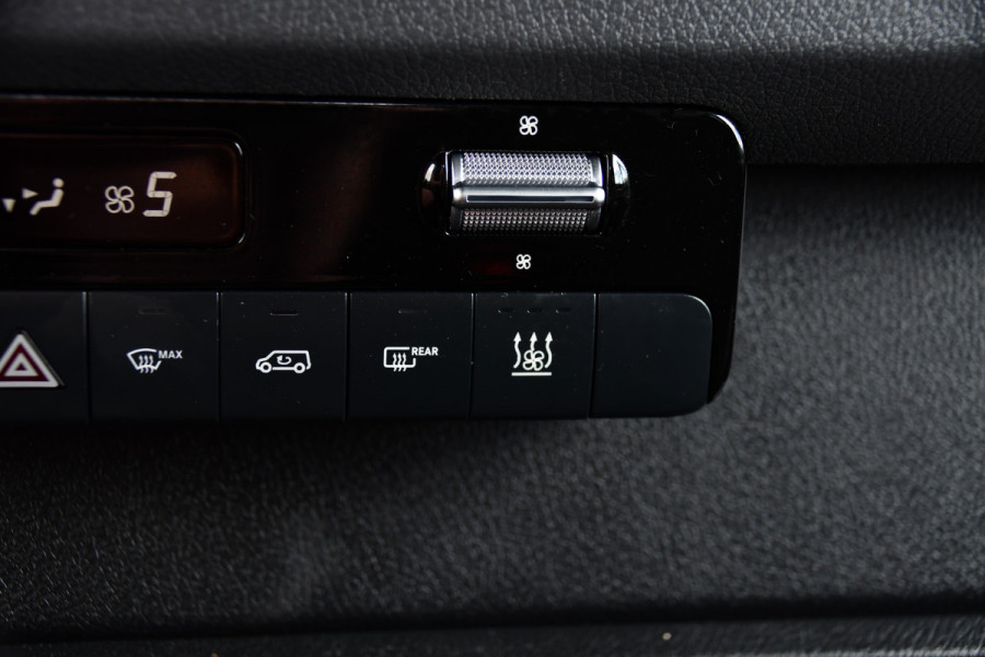 Mercedes-Benz Sprinter 319 3.0 CDI L2H2 DC Black Edition MARGE! Adaptieve Cruise, Camera, LED, Carplay, Standkachel, 10,5'' Mbux, Automaat, 3500kg Trekhaak, Uniek!