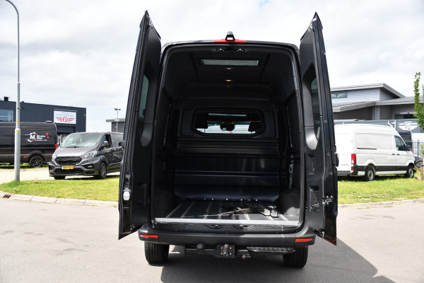 Mercedes-Benz Sprinter 319 3.0 CDI L2H2 DC Black Edition MARGE! Adaptieve Cruise, Camera, LED, Carplay, Standkachel, 10,5'' Mbux, Automaat, 3500kg Trekhaak, Uniek!