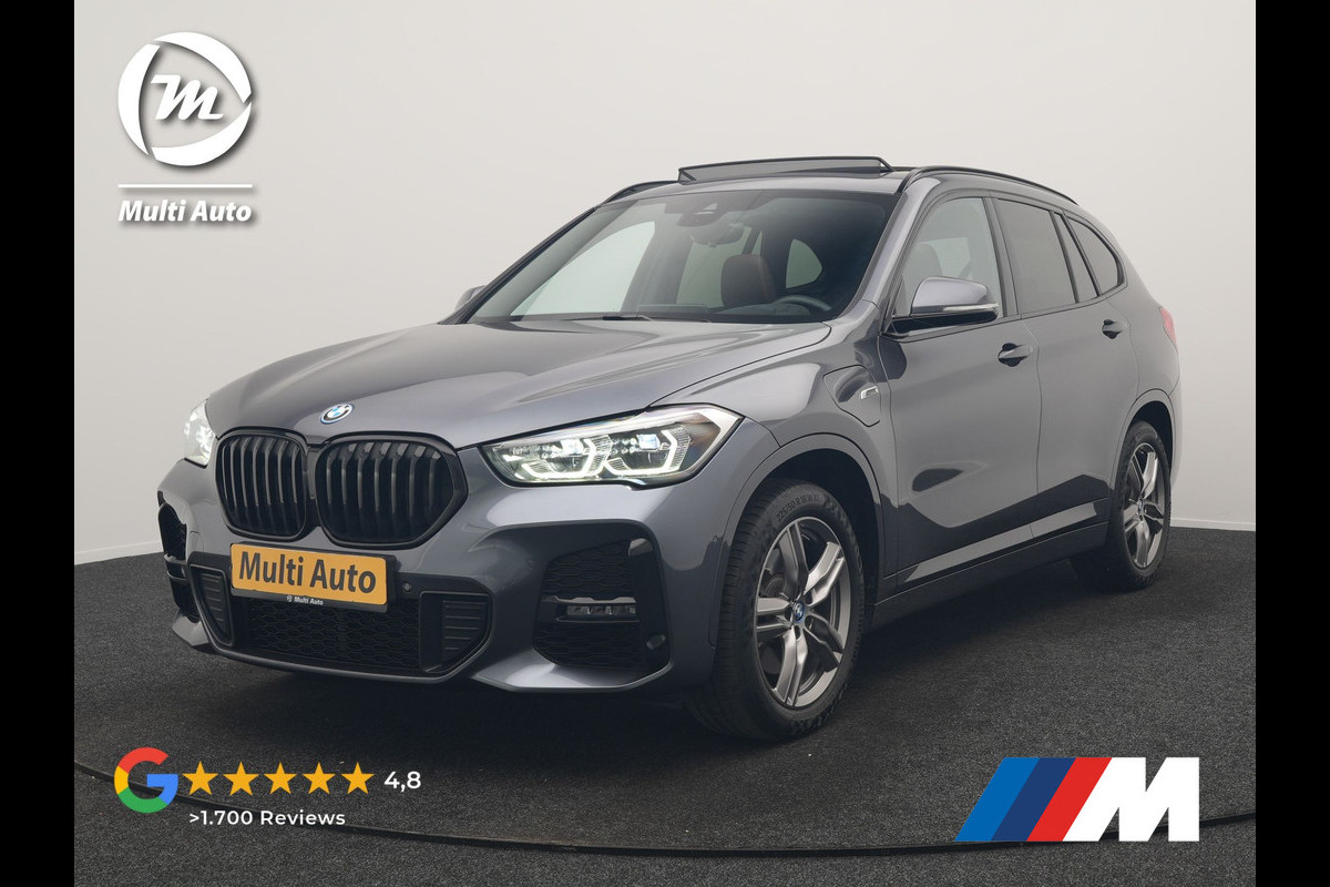 BMW X1 xDrive25e M Sport PHEV 221pk Dealer O.H. | Trekhaak Afn. | Panodak | Head Up | Adaptive Cruise | Camera | Lederen Sportstoelen Memory & Verwarmd | Keyless | Sfeerverlichting | Navigatie | DAB | Plug In Hybrid |