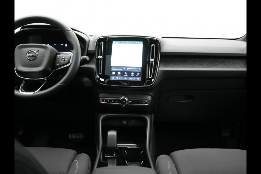 Volvo XC40 Ultimate Recharge Pure 69kWh 231pk Dealer O.H. | Panodak | Warmtepomp | Adaptive Cruise | 360 Camera | Harman / Kardon | Sportstoelen Memory & Verwarmd | Keyless | Blis | Apple Carplay | Google Assistent | DAB |