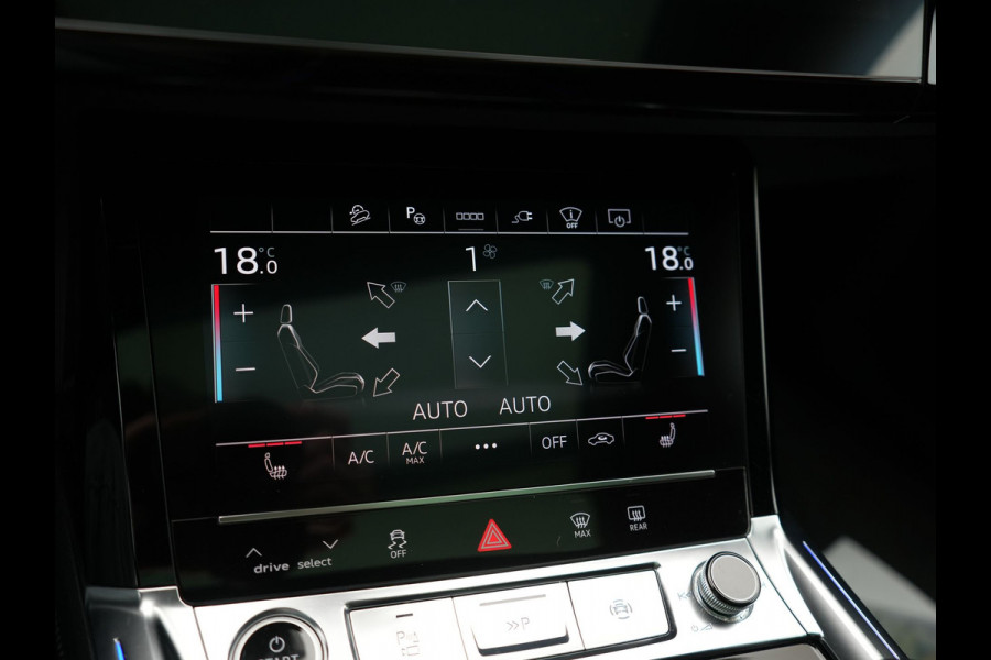 Audi Q8 Sportback e-tron 55 quattro 2x S Line 114 kWh 408pk Dealer O.H. | Luchtvering | Panodak | Head Up | 360 Camera | Matrix LED | Alcantara Sportstoelen Memory & Verwarmd | Keyless | Sfeerverlichting | Apple Carplay | Navigatie | DAB |