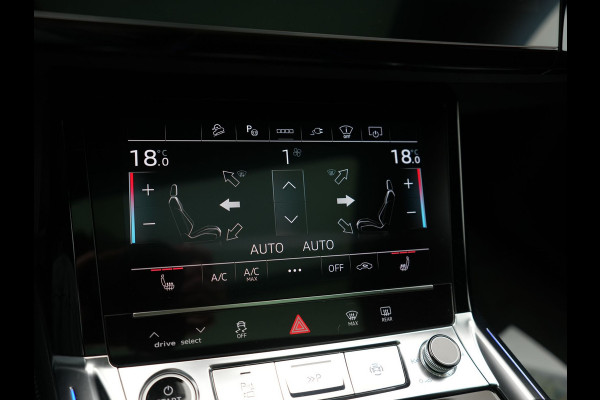 Audi Q8 Sportback e-tron 55 quattro 2x S Line 114 kWh 408pk Dealer O.H. | Luchtvering | Panodak | Head Up | 360 Camera | Matrix LED | Alcantara Sportstoelen Memory & Verwarmd | Keyless | Sfeerverlichting | Apple Carplay | Navigatie | DAB |