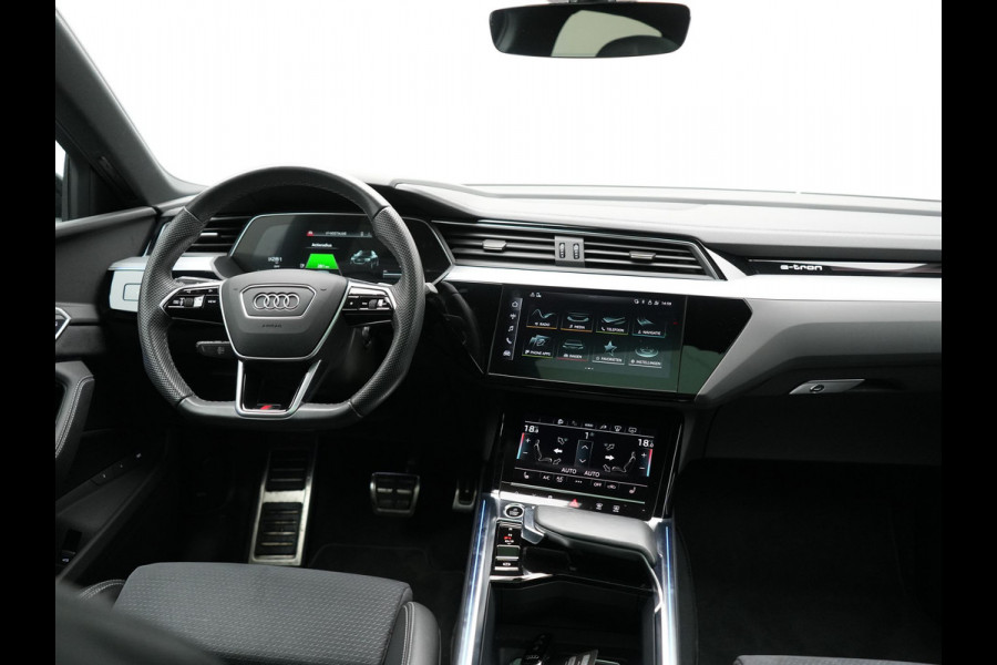 Audi Q8 Sportback e-tron 55 quattro 2x S Line 114 kWh 408pk Dealer O.H. | Luchtvering | Panodak | Head Up | 360 Camera | Matrix LED | Alcantara Sportstoelen Memory & Verwarmd | Keyless | Sfeerverlichting | Apple Carplay | Navigatie | DAB |