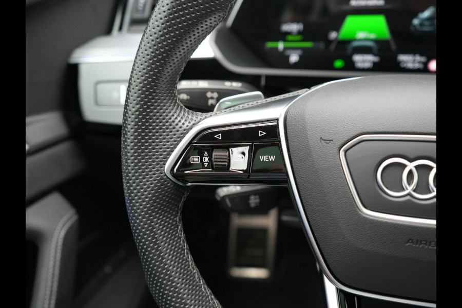 Audi Q8 Sportback e-tron 55 quattro 2x S Line 114 kWh 408pk Dealer O.H. | Luchtvering | Panodak | Head Up | 360 Camera | Matrix LED | Alcantara Sportstoelen Memory & Verwarmd | Keyless | Sfeerverlichting | Apple Carplay | Navigatie | DAB |