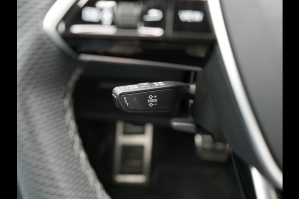 Audi Q8 Sportback e-tron 55 quattro 2x S Line 114 kWh 408pk Dealer O.H. | Luchtvering | Panodak | Head Up | 360 Camera | Matrix LED | Alcantara Sportstoelen Memory & Verwarmd | Keyless | Sfeerverlichting | Apple Carplay | Navigatie | DAB |