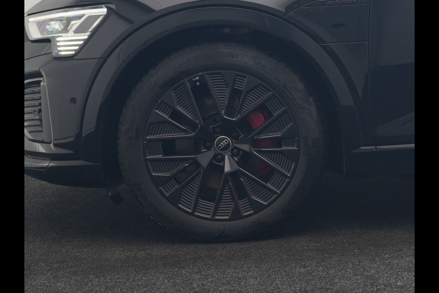 Audi Q8 Sportback e-tron 55 quattro 2x S Line 114 kWh 408pk Dealer O.H. | Luchtvering | Panodak | Head Up | 360 Camera | Matrix LED | Alcantara Sportstoelen Memory & Verwarmd | Keyless | Sfeerverlichting | Apple Carplay | Navigatie | DAB |
