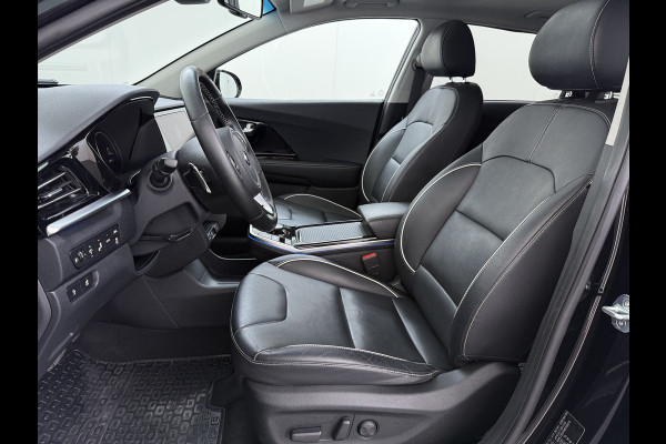 Kia e-Niro ExecutiveLine 64kWh SOH 100% Warmtepomp Panoramadak Adap.Cruise Stoelkoeling+Verwarming JBL®-Audio Leder Elek.Stoelen+Memory Cam Stuur+Achterbankverwarming Blind Spot VESS Lane Assist Lmv Privacy Glas Led Pdc DAB Dealeronderhouden