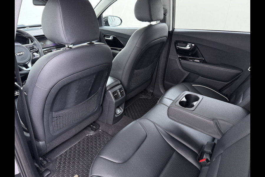 Kia e-Niro ExecutiveLine 64kWh SOH 100% Warmtepomp Panoramadak Adap.Cruise Stoelkoeling+Verwarming JBL®-Audio Leder Elek.Stoelen+Memory Cam Stuur+Achterbankverwarming Blind Spot VESS Lane Assist Lmv Privacy Glas Led Pdc DAB Dealeronderhouden