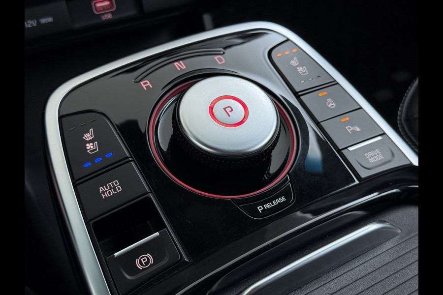 Kia e-Niro ExecutiveLine 64kWh SOH 100% Warmtepomp Panoramadak Adap.Cruise Stoelkoeling+Verwarming JBL®-Audio Leder Elek.Stoelen+Memory Cam Stuur+Achterbankverwarming Blind Spot VESS Lane Assist Lmv Privacy Glas Led Pdc DAB Dealeronderhouden