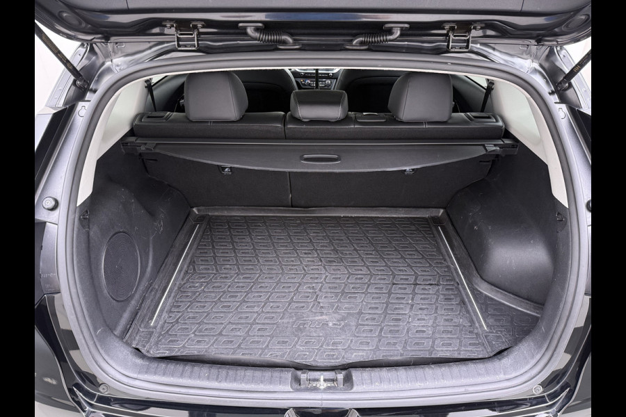 Kia e-Niro ExecutiveLine 64kWh SOH 100% Warmtepomp Panoramadak Adap.Cruise Stoelkoeling+Verwarming JBL®-Audio Leder Elek.Stoelen+Memory Cam Stuur+Achterbankverwarming Blind Spot VESS Lane Assist Lmv Privacy Glas Led Pdc DAB Dealeronderhouden