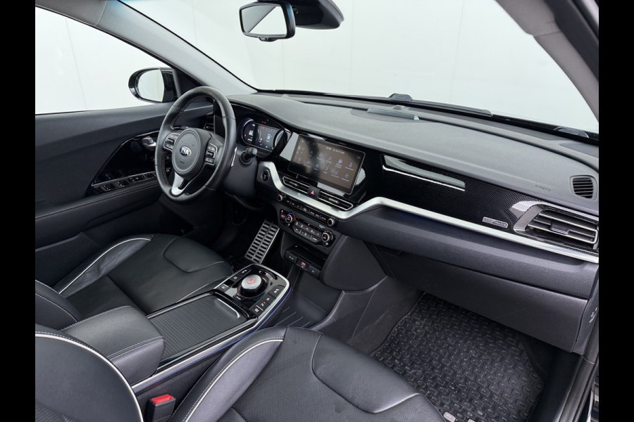 Kia e-Niro ExecutiveLine 64kWh SOH 100% Warmtepomp Panoramadak Adap.Cruise Stoelkoeling+Verwarming JBL®-Audio Leder Elek.Stoelen+Memory Cam Stuur+Achterbankverwarming Blind Spot VESS Lane Assist Lmv Privacy Glas Led Pdc DAB Dealeronderhouden