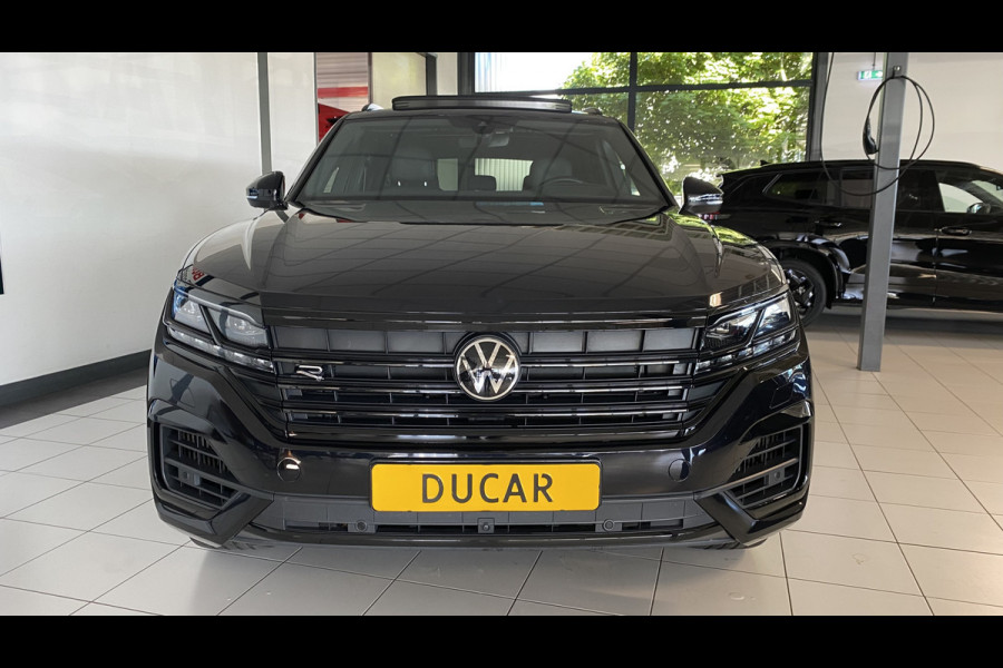 Volkswagen Touareg 3.0 TSi 4MOTION R 462 PK / Panoramadak / Trekhaak/