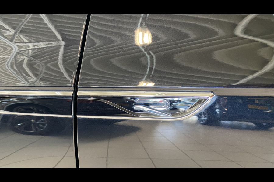Volkswagen Touareg 3.0 TSi 4MOTION R 462 PK / Panoramadak / Trekhaak/