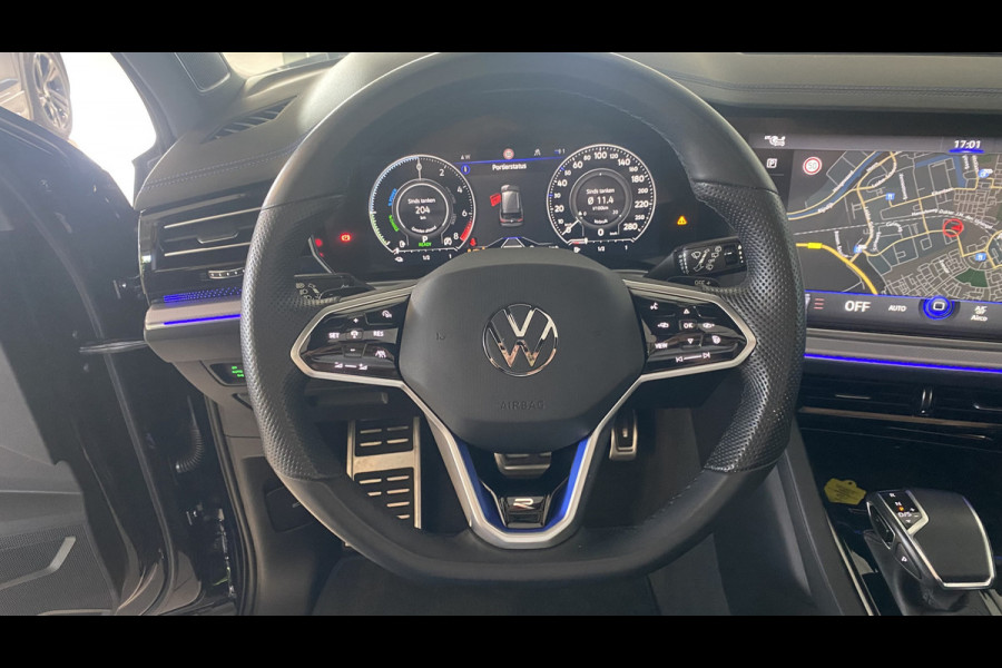 Volkswagen Touareg 3.0 TSi 4MOTION R 462 PK / Panoramadak / Trekhaak/