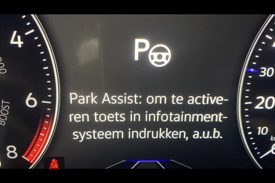 Volkswagen Touareg 3.0 TSi 4MOTION R 462 PK / Panoramadak / Trekhaak/
