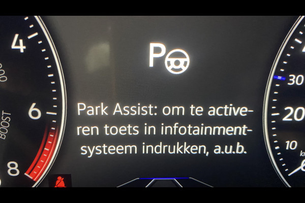 Volkswagen Touareg 3.0 TSi 4MOTION R 462 PK / Panoramadak / Trekhaak/