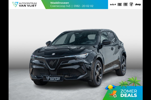 Alfa Romeo junior Elettrica Ti 54 kWh | Clima | Adapt. Cruise | Keyless | Handsfree A-Klep | PDC rondom | Pack Techno | Warmtepomp | Tortona Black