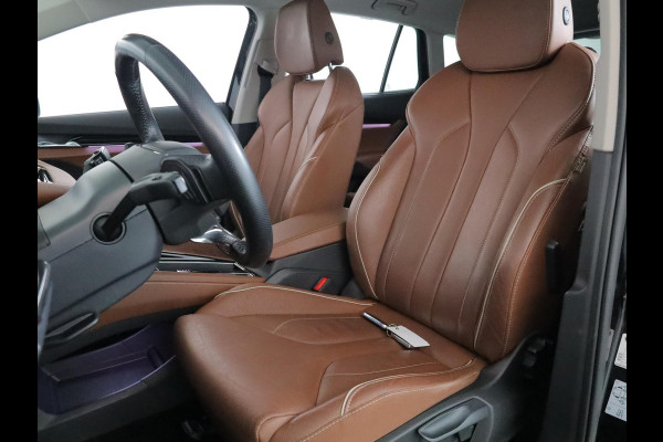 Škoda ENYAQ iV 60 180 pk | SOH 93,53% | Suite interieur | Navigatie | Parkeersensoren | Achteruitrijcamera | Lederen bekleding | Matrix LED koplampen | Autom. airco (3 zones) | Stoelverwarming |