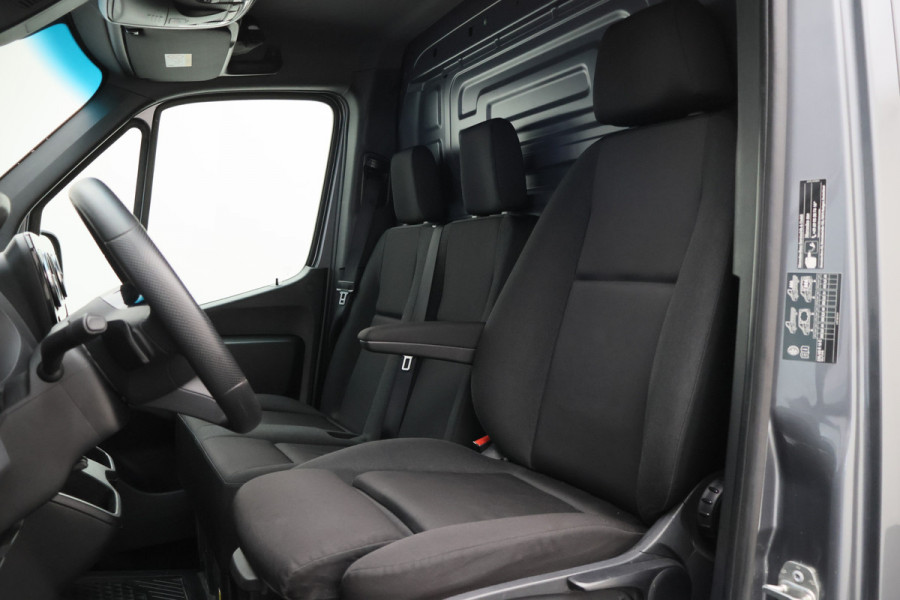 Mercedes-Benz Sprinter 317 CDI Automaat L2H2 Pro 3-Zits, Airco, Cruise, Camera, Navigatie, Bluetooth, PDC, Trekhaak, 18''