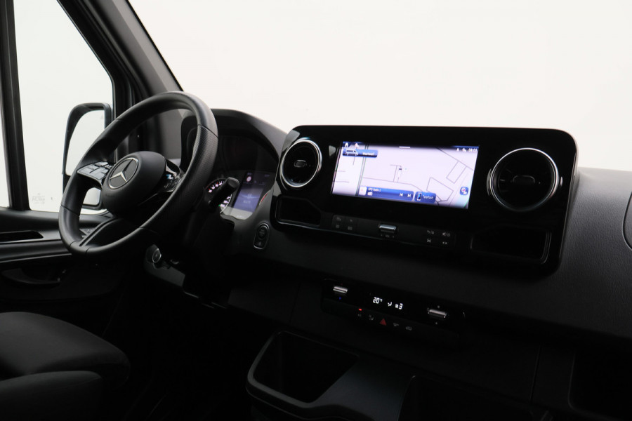 Mercedes-Benz Sprinter 317 CDI Automaat L2H2 Pro 3-Zits, Airco, Cruise, Camera, Navigatie, Bluetooth, PDC, Trekhaak, 18''