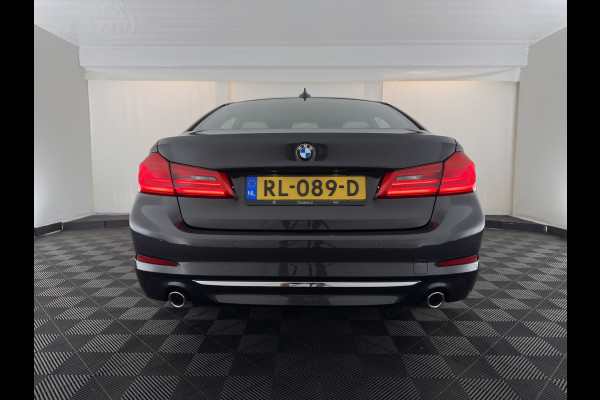 BMW 5 Serie 520d High Executive Luxury-Line Aut. *LEDER | FULL-LED | MEMORY-PACK | DIGI-COCKPIT | HEATED-COMFORTSEATS | AMBIENTLIGHT | NAVI-FULLMAP | ECC | PDC | CRUISE | 18''ALU*