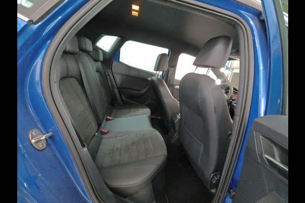 Seat Arona 1.0 TSI FR Business Intense 95pk | Navigatie | Parkeeercamera | 18 inch lichtmetalen velgen | Adaptieve cruise controle