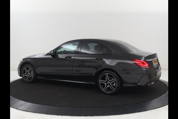 Mercedes-Benz C-Klasse 300e Business Solution AMG Limited | SOH 82,2% | 360 Camera | Stoelverwarming | Leder/Alcantara | Carplay | Matrix LED | Navigatie | Cruise control | Park Assist | Sfeerverlichting | PHEV | Plug In