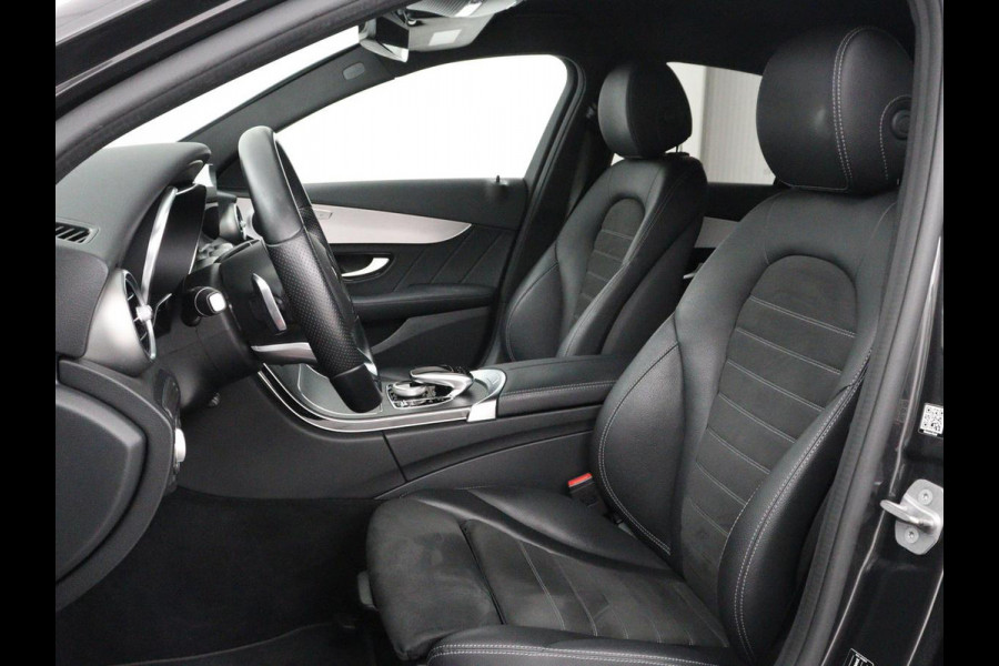 Mercedes-Benz C-Klasse 300e Business Solution AMG Limited | SOH 82,2% | 360 Camera | Stoelverwarming | Leder/Alcantara | Carplay | Matrix LED | Navigatie | Cruise control | Park Assist | Sfeerverlichting | PHEV | Plug In