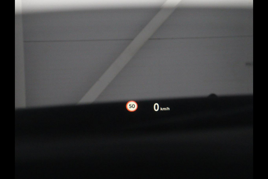MINI Clubman 2.0 John Cooper Works ALL4 Chili | Panoramadak | Head-up | Navigatie | Cruise control | Carplay | Climate control | Achteruitrij camera | Stoelverwarming | DAB radio