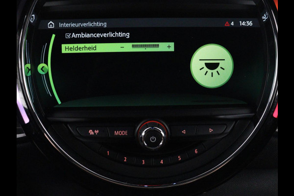 MINI Clubman 2.0 John Cooper Works ALL4 Chili | Panoramadak | Head-up | Navigatie | Cruise control | Carplay | Climate control | Achteruitrij camera | Stoelverwarming | DAB radio