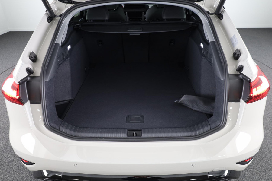 Audi A6 Avant e-tron Advanced edition 100 kWh 367pk | Tech Plus pakket | leder interieur | Optiek pakket zwart-glanzend | Privacy glass | 20 inch Lichtmetalen velgen
