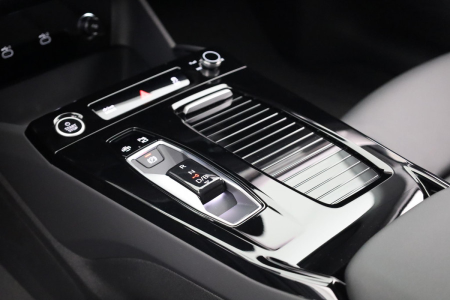 Audi A6 Avant e-tron Advanced edition 100 kWh 367pk | Tech Plus pakket | leder interieur | Optiek pakket zwart-glanzend | Privacy glass | 20 inch Lichtmetalen velgen