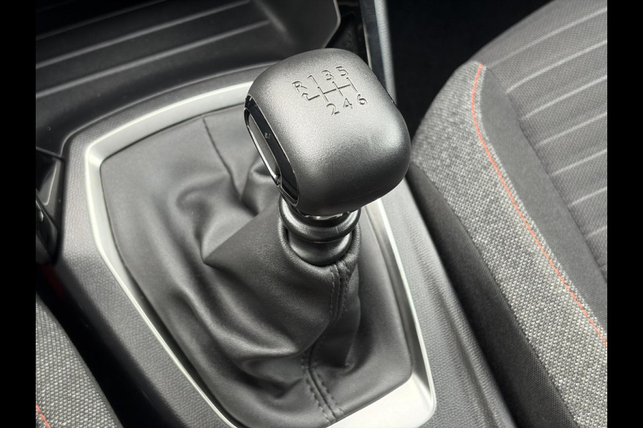 Peugeot 208 1.2 PureTech Active 2e Eigenaar,Dealer Onderhouden,Carplay,Navi,6 Bak,Airco,Cruise,Pdc,N.A.P,102pk,Rijstrooksensor,Nieuwe Apk bij Aflevering