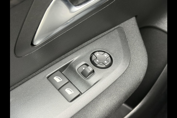 Peugeot 208 1.2 PureTech Active 2e Eigenaar,Dealer Onderhouden,Carplay,Navi,6 Bak,Airco,Cruise,Pdc,N.A.P,102pk,Rijstrooksensor,Nieuwe Apk bij Aflevering