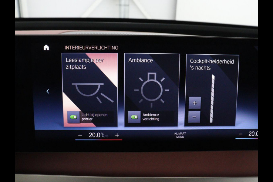 BMW iX xDrive50 M Sport High Executive 112 kWh SOH 96,2% | Full Option |  Pano | Chrystal Buttons | Soft Close | Harman Kardon | Laser Lights | Achteras sturing | Massage stoelen | 4-Zone Climate Control | Carplay | Head-up