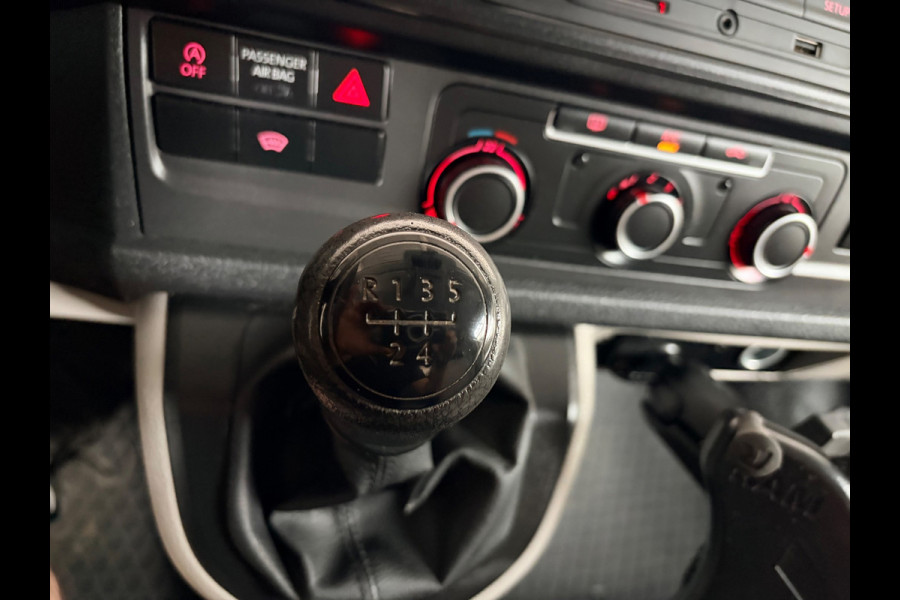 Volkswagen Transporter L2H3 extra hoge Servicewagen 2.0 TDI 102pk Bott inrichting Victron v230 Standkachel Trekhaak RIJKLAARPRIJS