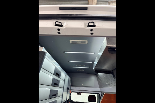 Volkswagen Transporter L2H3 extra hoge Servicewagen 2.0 TDI 102pk Bott inrichting Victron v230 Standkachel Trekhaak RIJKLAARPRIJS