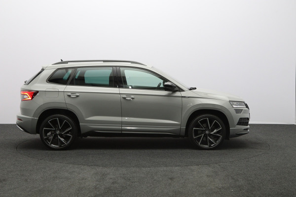 Škoda Karoq 1.5 TSI 150 PK ACT Sportline Automaat, Panoramadak, Canton Sound, Adap. Cruise Control, Stoelverwarming