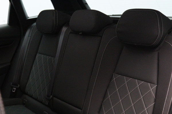 Škoda Karoq 1.5 TSI 150 PK ACT Sportline Automaat, Panoramadak, Canton Sound, Adap. Cruise Control, Stoelverwarming