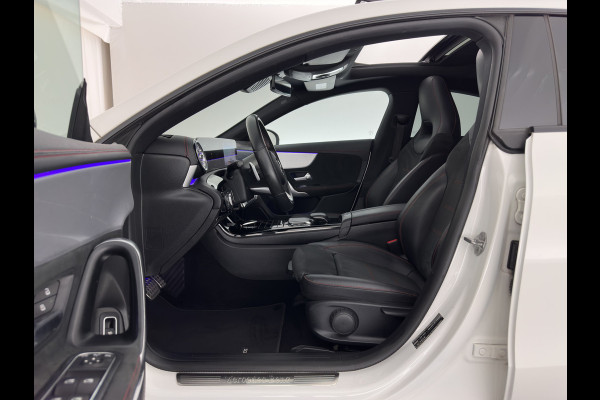 Mercedes-Benz CLA-Klasse 180 d Premium Plus (INCL-BTW) Aut. *PANO | LEATHER-MICROFIBRE | FULL-LED  | AMBIENTLIGHT | HEATED-SPORTSEATS | WIDESCREEN-COCKPIT | DAB+ | NAVI-FULLMAP | CAMERA | PRIVACYGLASS | 19''ALU*