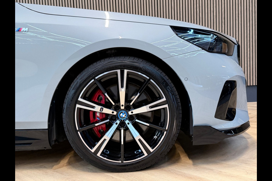 BMW i5 EDrive40 84 kWh M Sport - Pano - 360 - H&K - Keyles