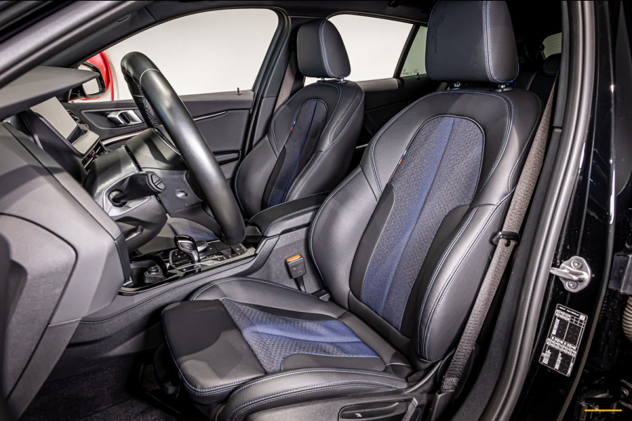 BMW 1-serie 118i|M-sport|Leder|Sportstoelen|Cam|CarPlay